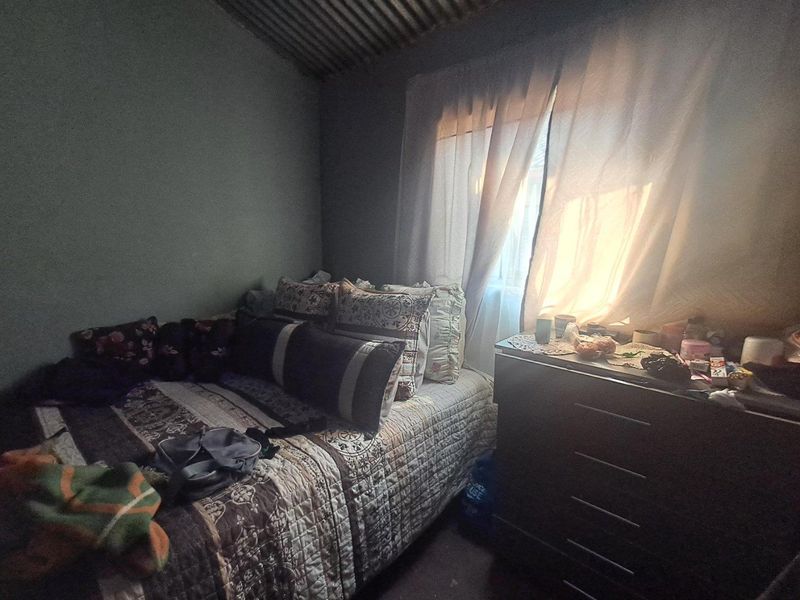 2 Bedroom House In Ivory Park - Photo 4