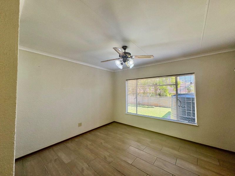 Comfortable family home in quiet street - Photo 4