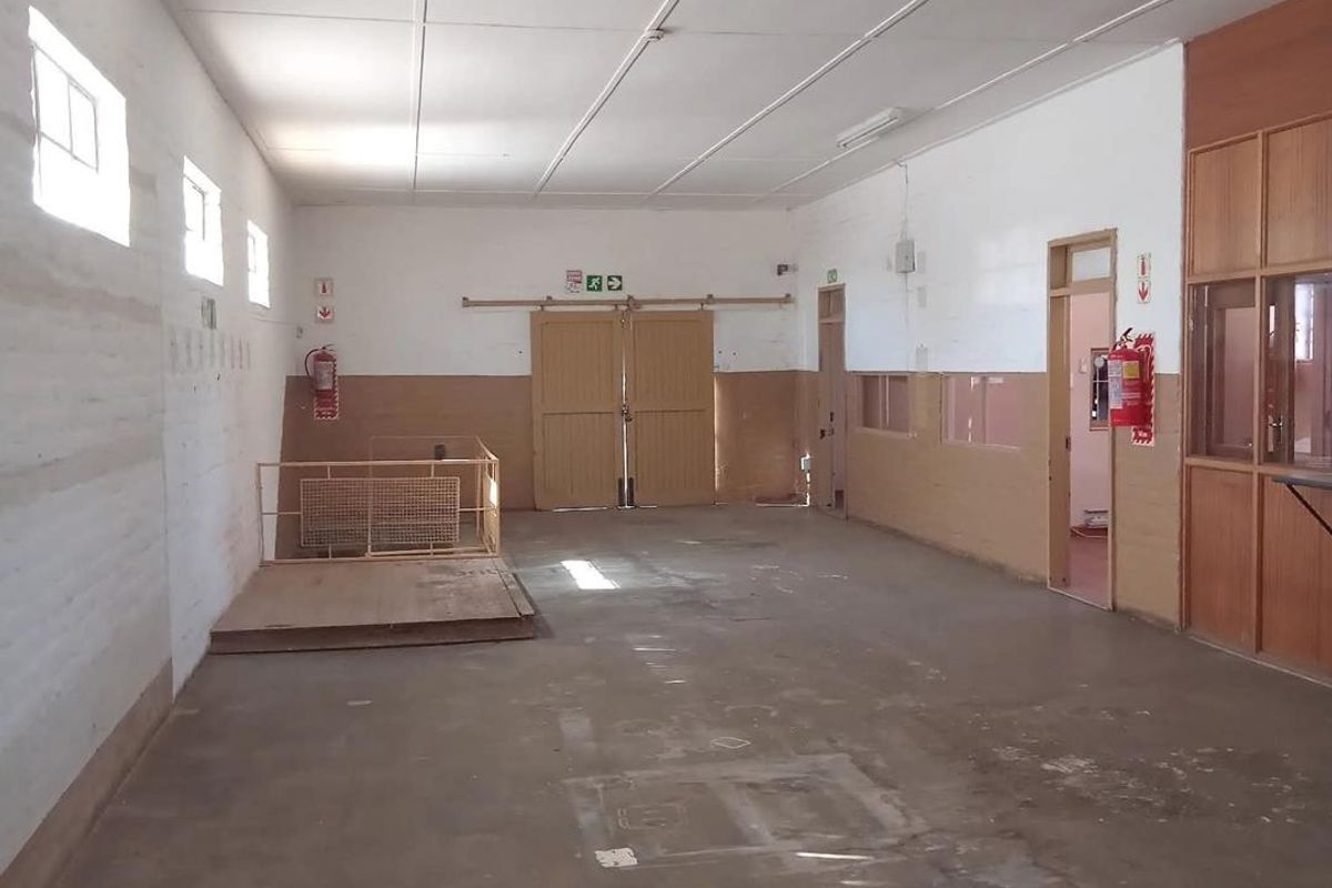 Warehouse For Sale - Photo 5