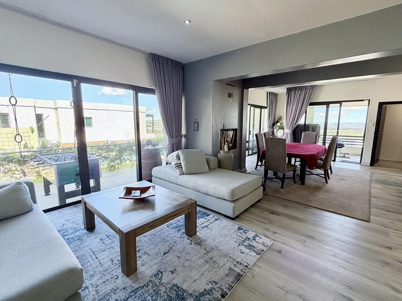 3 Bedroom Duet House For Sale in Kleine Kuppe - Photo 4