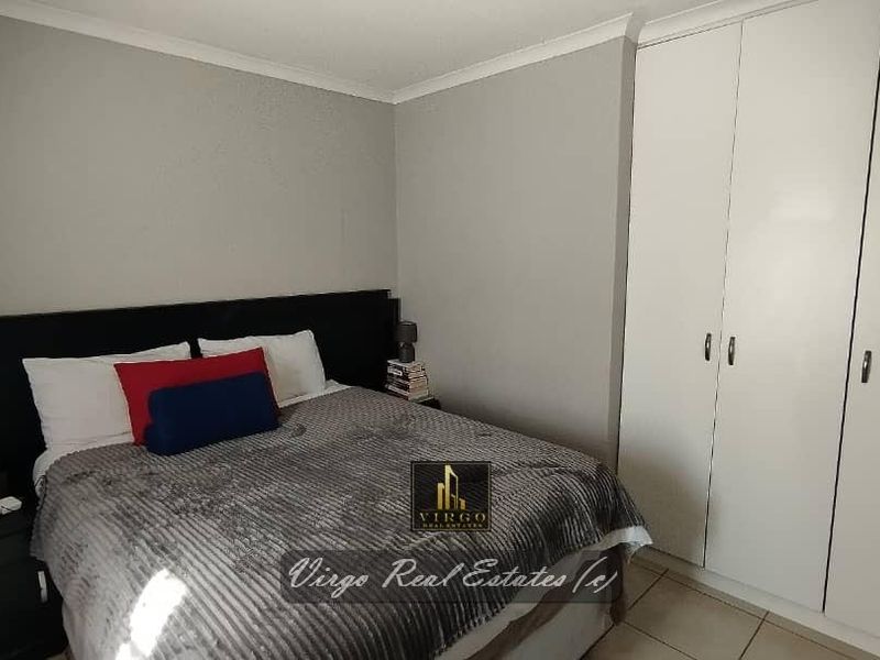 NEAT & WELL MAINTAINED 2 BEDROOM 1-LEVEL TOWNHOUSE FOR SALE IN OTJOMUISE: IANDA COURT - Photo 9