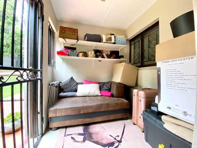 MODERN ONE BED APARTMENT IN MORNINGSIDE - Photo 7