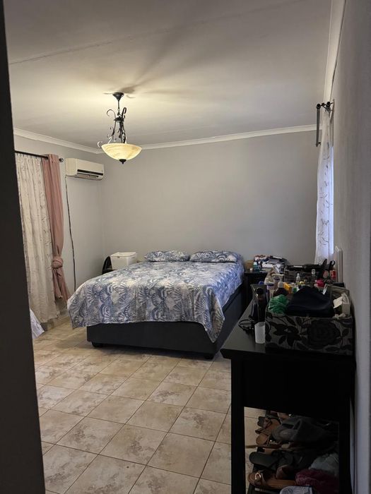 Property #2517321, House For Sale in Dorado Park