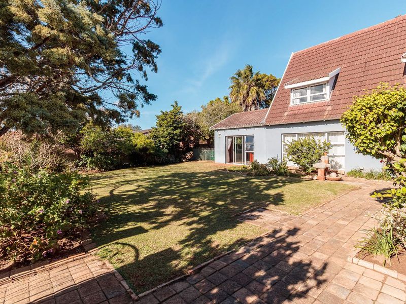 To Rent | Summerstrand: 4 Bedroom & 1 Bedroom Flatlet to Rent - Photo 6