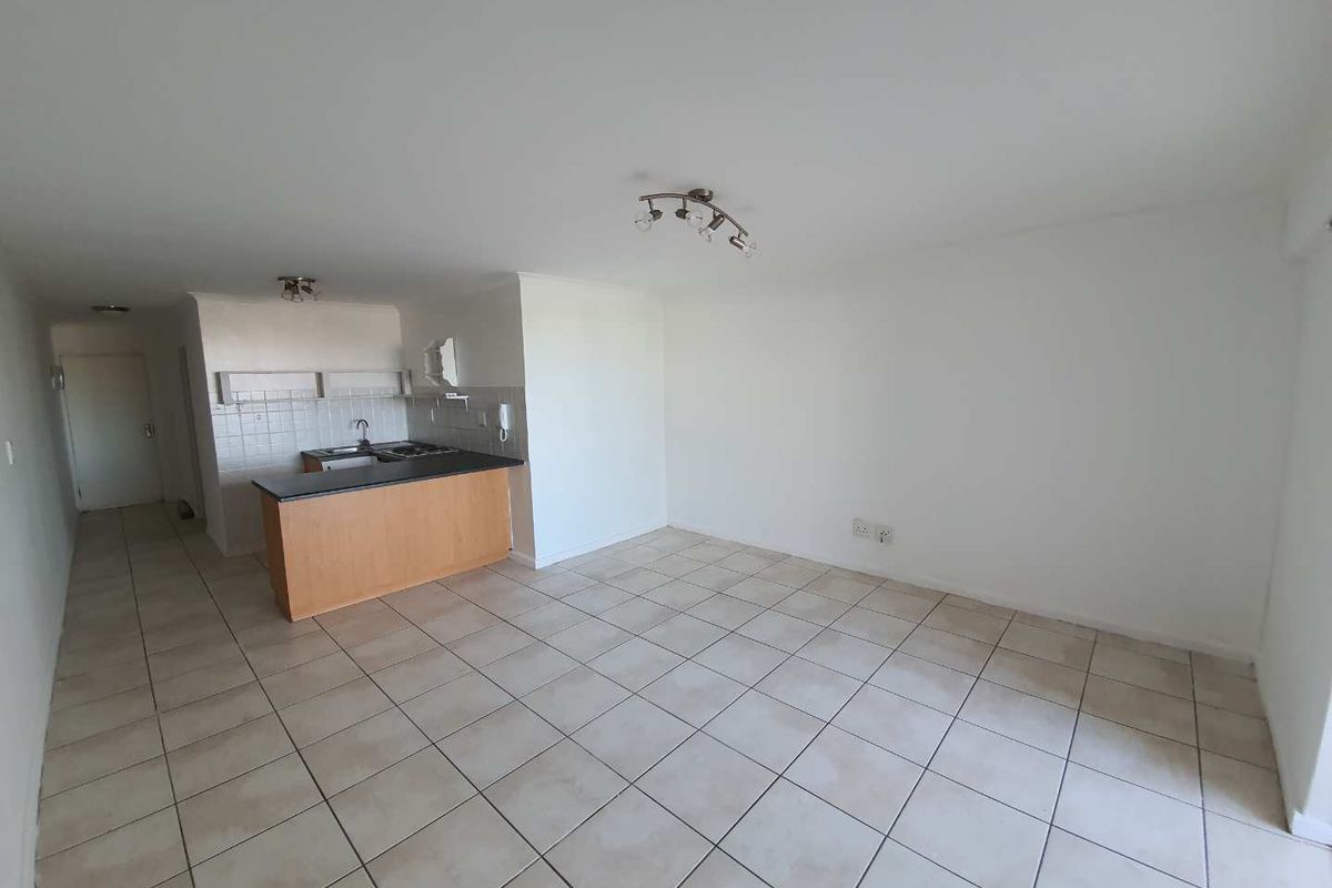 Investor Alert: Awesome Apartment, Awesome Location, Awesome Price. - Photo 4