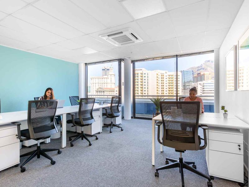 Tailor-made dream offices for 3 persons in Spaces V&A Waterfront - Photo 4