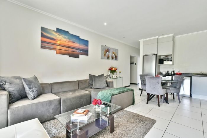 Property #2499688, Apartment For Sale in Lonehill