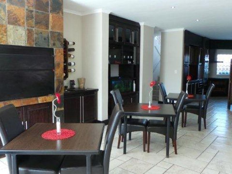 Well located Guesthouse with lots of space to expand - Photo 3