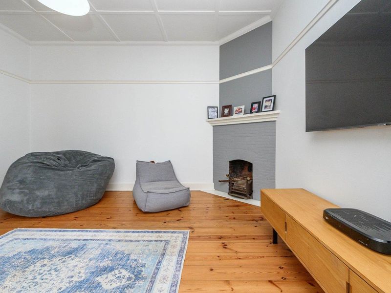 Beautiful Family Home in a Quiet Cul-de-Sac - Photo 5