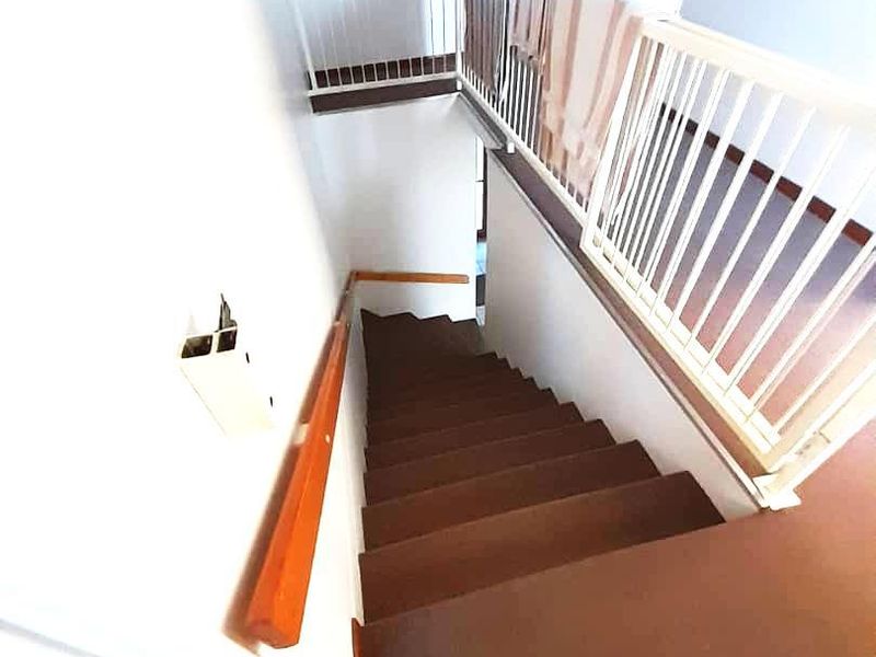 SPACIOUS TOWNHOUSE SET IN A SECURE COMPLEX - Photo 8