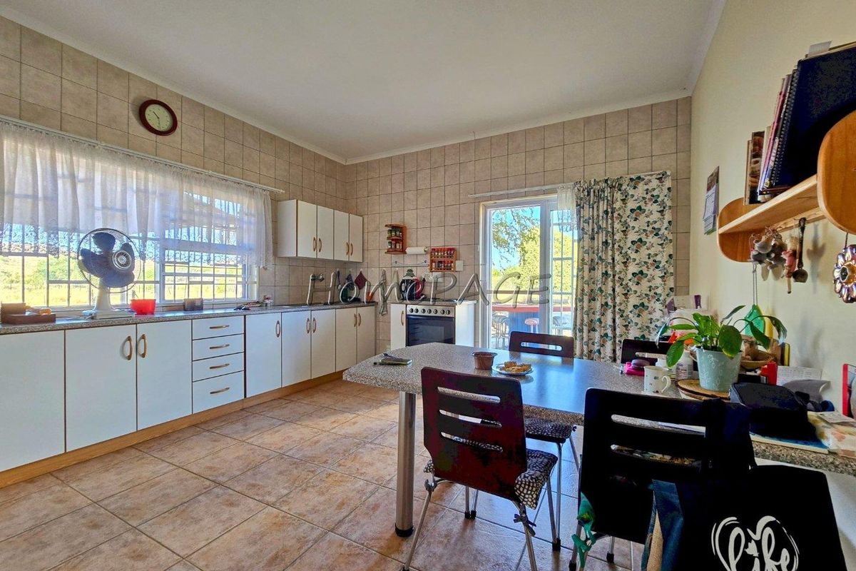 Usakos:  Smallholding close to Town is for Sale - Photo 4