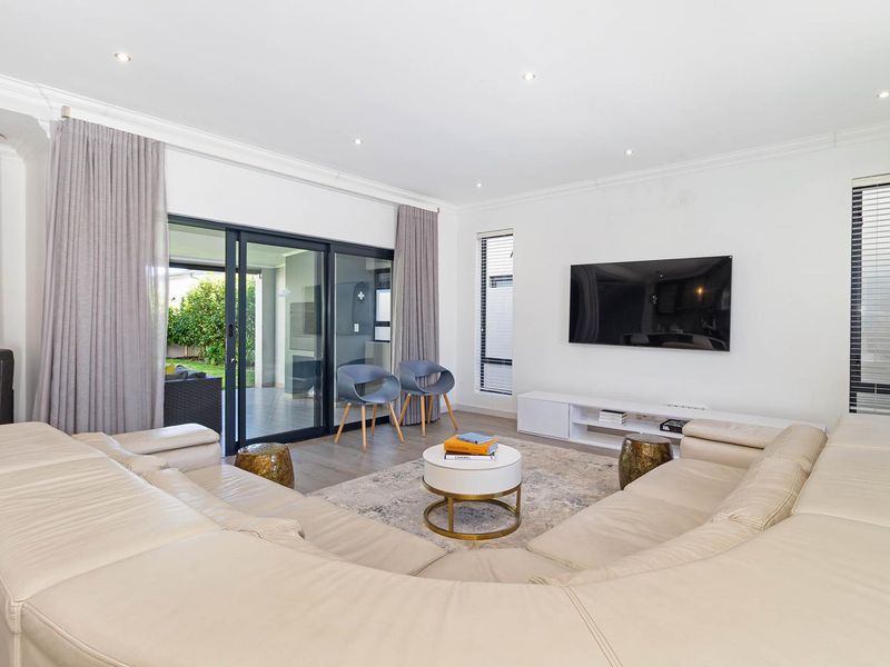 Spacious Family Living in Prestigious Sagewood Security Estate - Photo 6