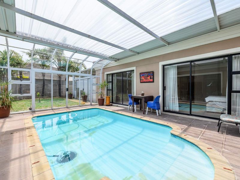 Magnificent, neat, spacious 4 Bed PLUS Study. Family Home. Serious Seller! Value for Money! - Photo 3