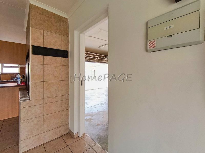 Meersig, Walvis Bay:  3 Bedr Unit in Meersig Heights is for Sale - Photo 7
