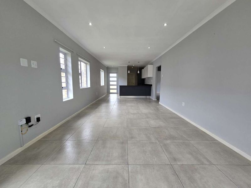 Spacious 118 m2 Family Home in Lovely Lovemore Park - Photo 9