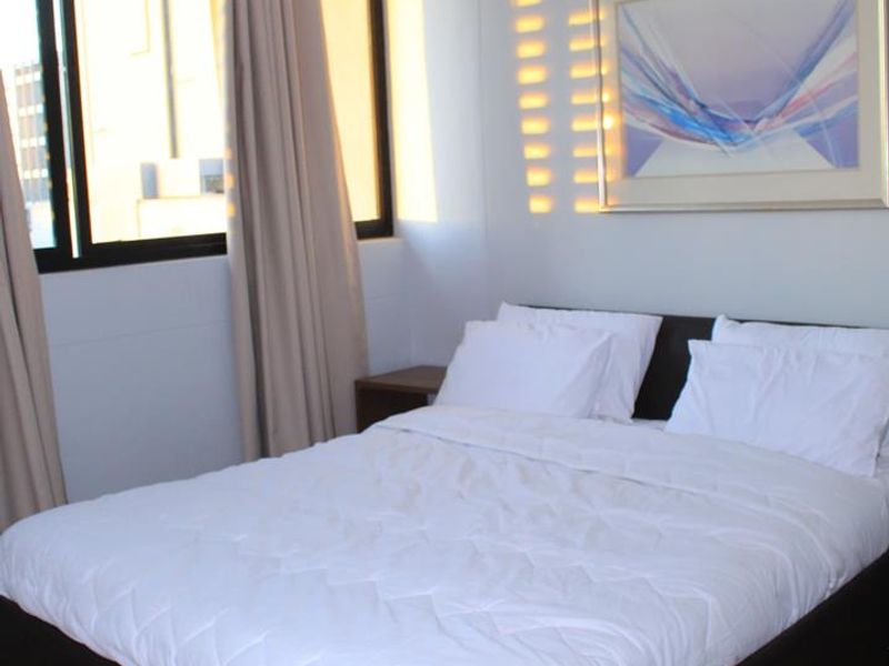 To Let CBD area short rentals - Photo 3