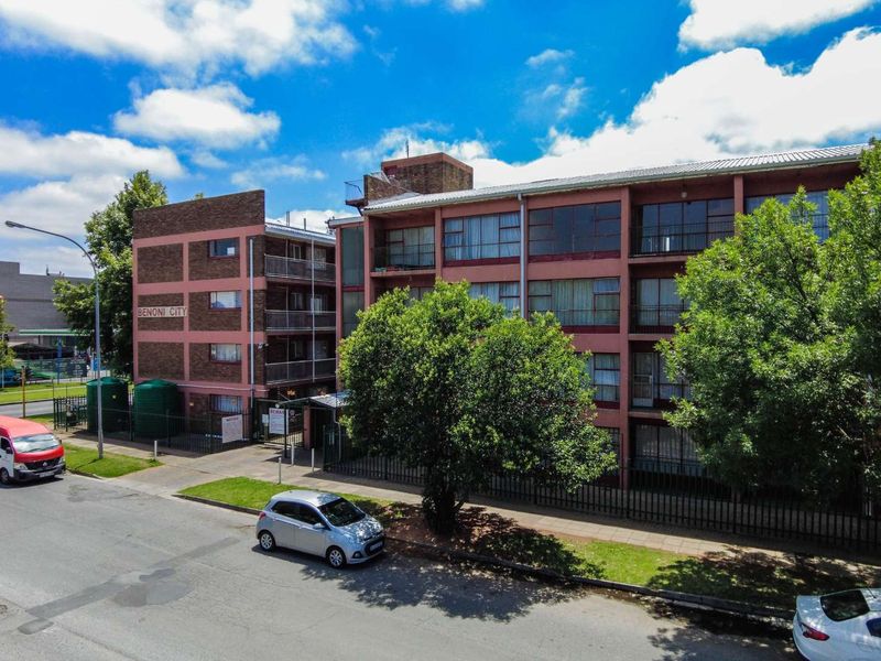 Neat 2 Bedroom, 1 Bathroom Flat - Photo 2