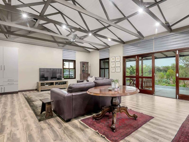 FURNISHED FARM STYLE COUNTRY FEELING - Photo 5