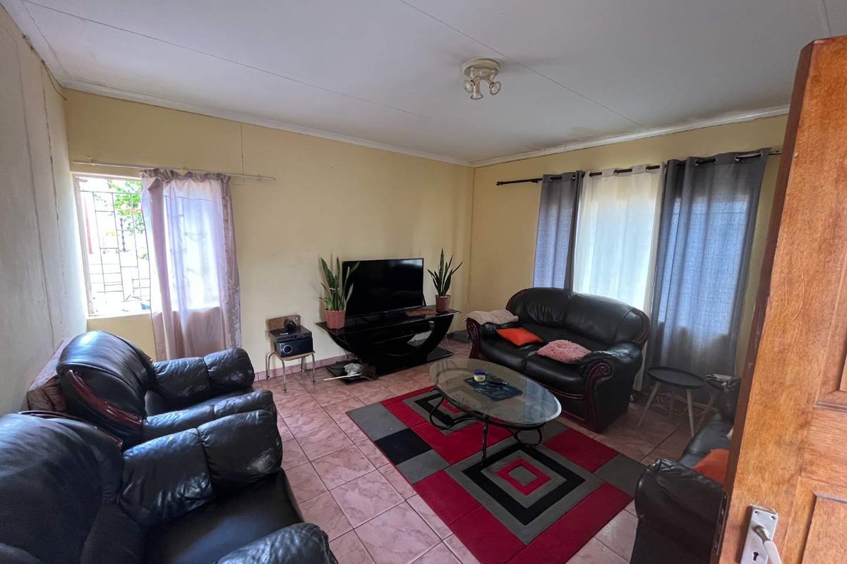 Ol Rocky Crest House For Sale | N$ 1,570,000 ( Cost Excluded) - Photo 2