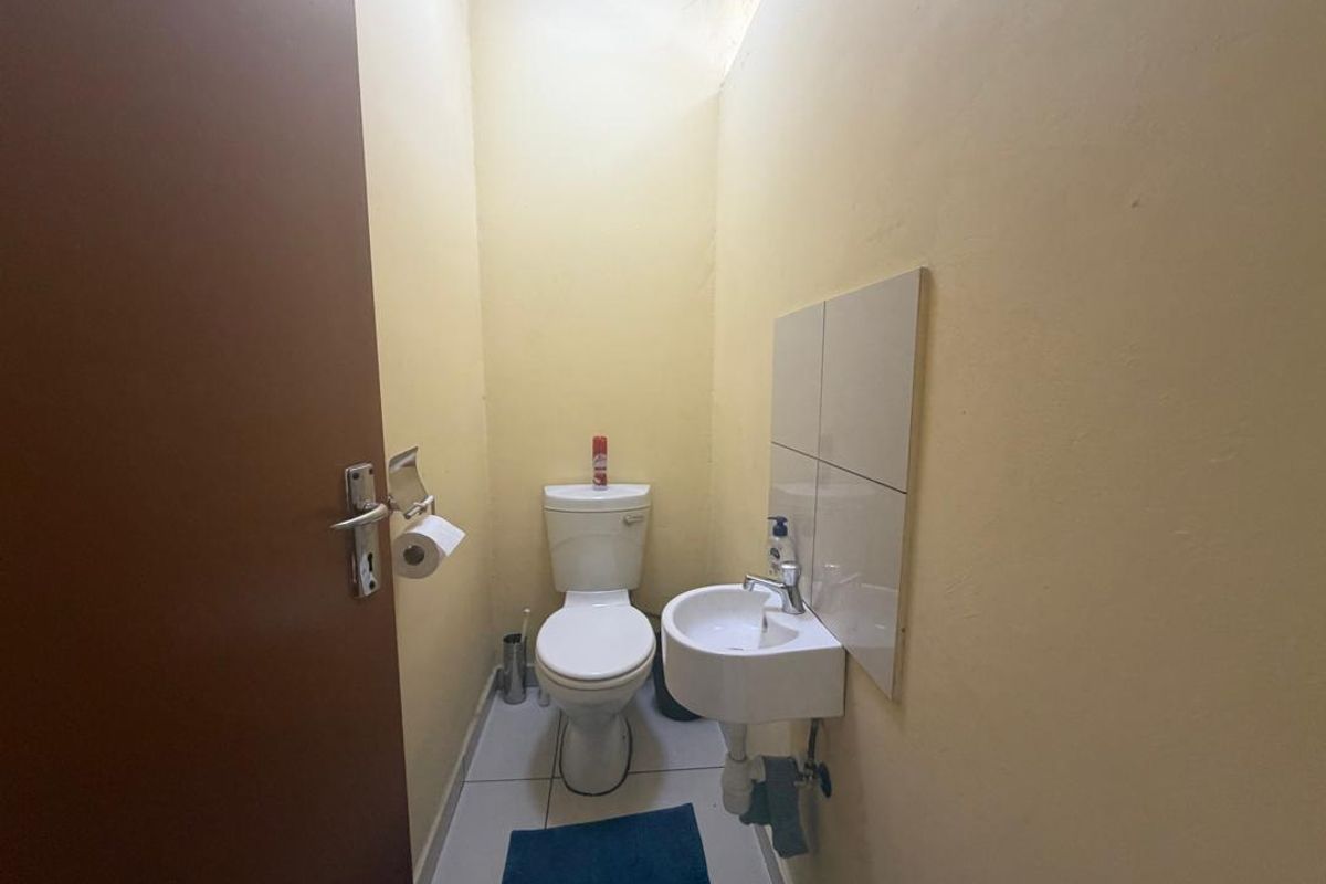 Warehouse Units for Sale – 153m2 Total - Photo 4