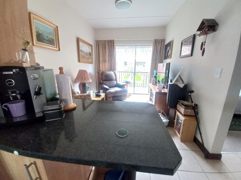 1 BEDROOMED RETIREMENT UNIT FOR SALE IN BRENTWOOD PARK - Photo 3