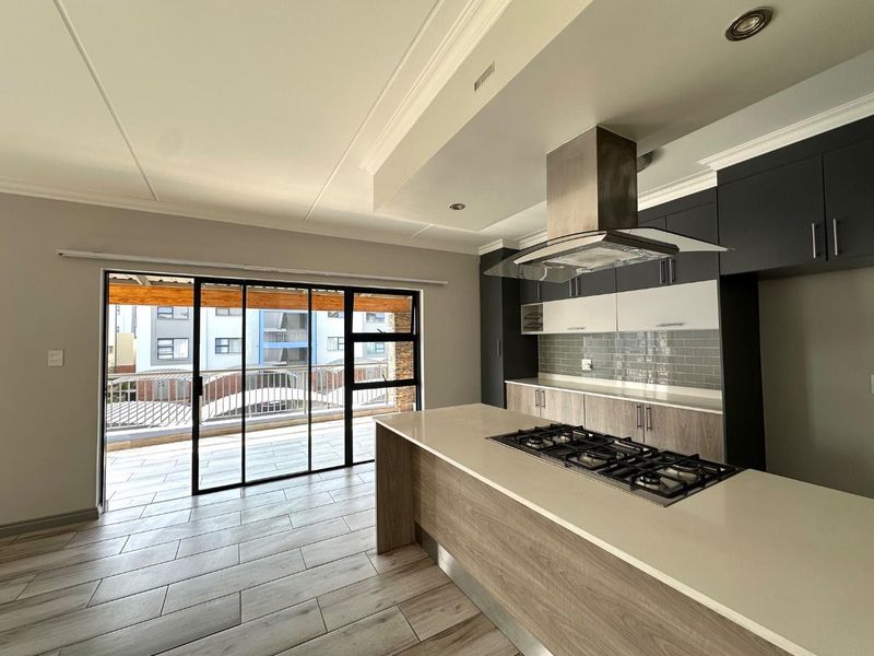 Modern 2 Bedroom 2 bath Apartment To Rent in Umthunzi Valley - Photo 5