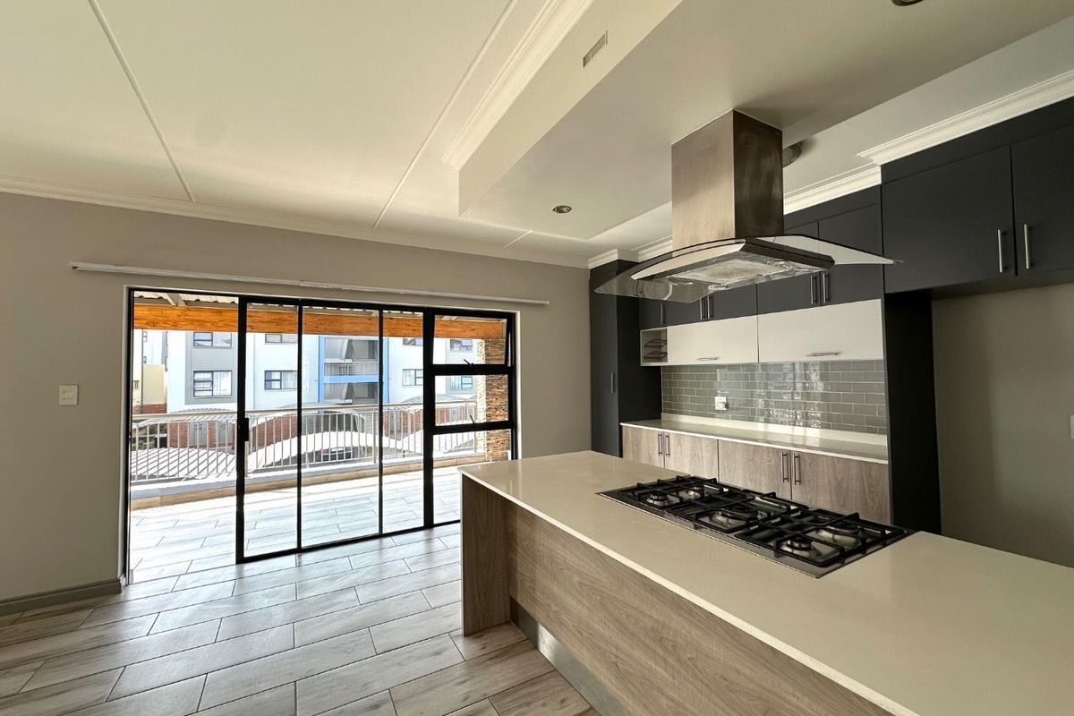 Modern 2 Bedroom 2 bath Apartment To Rent in Umthunzi Valley - Photo 5
