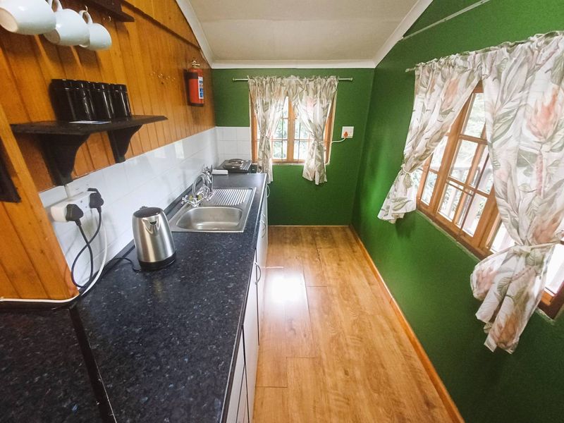 FOR RENT  |  Bothas Hill  |  2 Bedroom Garden Cabin - Photo 5