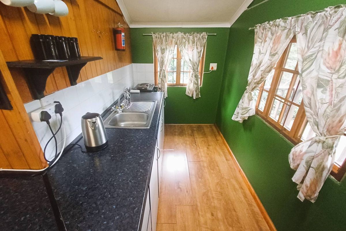FOR RENT  |  Bothas Hill  |  2 Bedroom Garden Cabin - Photo 5