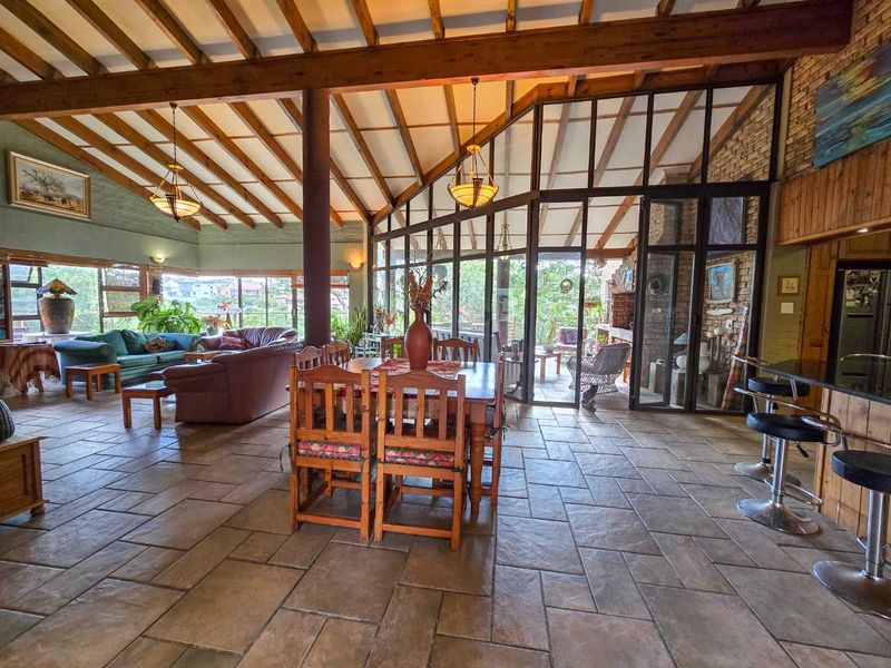 Beautiful open plan family home for sale in Stilbaai-Wes. - Photo 5