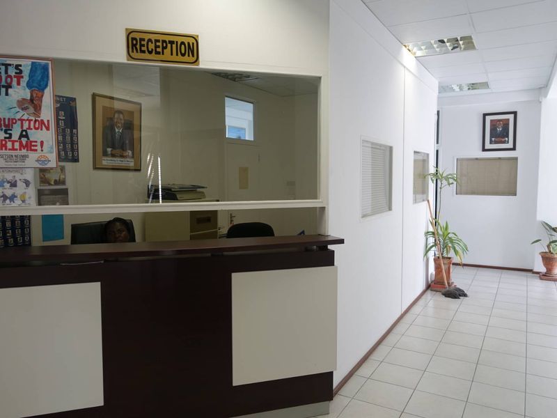 LARGE OFFICE SPACE ON TOP FLOOR OF MAKARIOS CENTRE - Photo 3