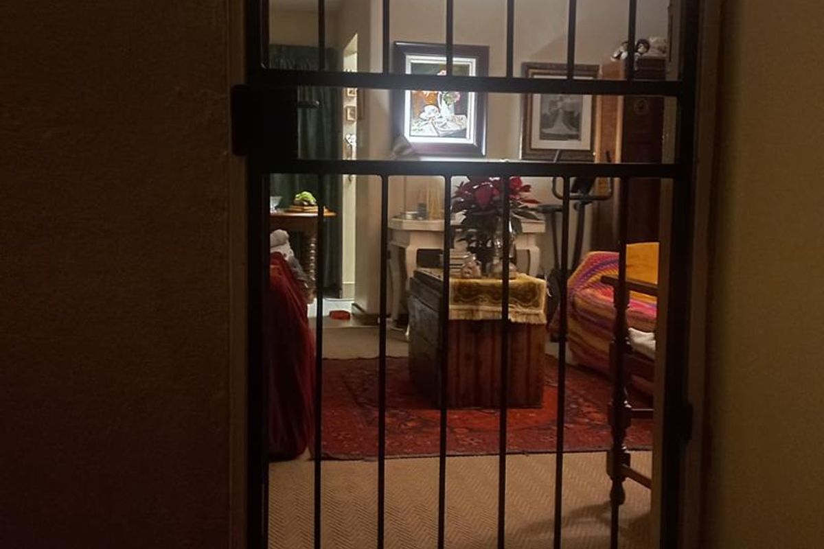 Modern 1-Bedroom Apartment for Sale in Willow Acres Estate - Photo 4