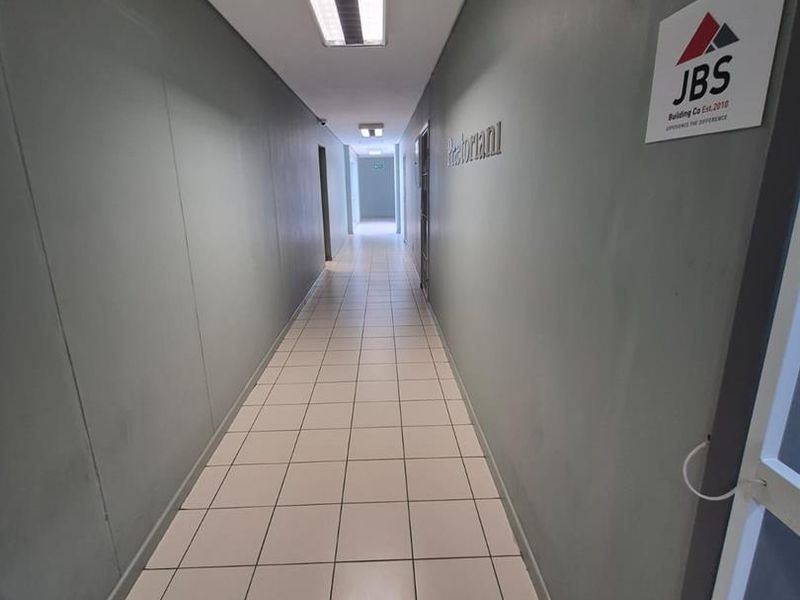 BERGVLIET – 103M2 STUNNING OFFICE SPACE TO LET - Photo 10