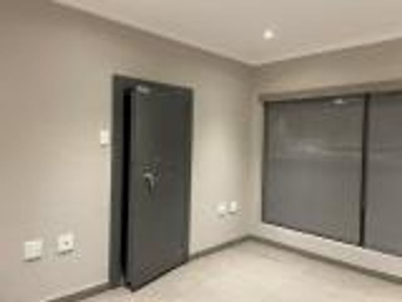 Logistics & Warehouse for sale – Emmarentia (Portion 30 of Farm No. 380) - Photo 3