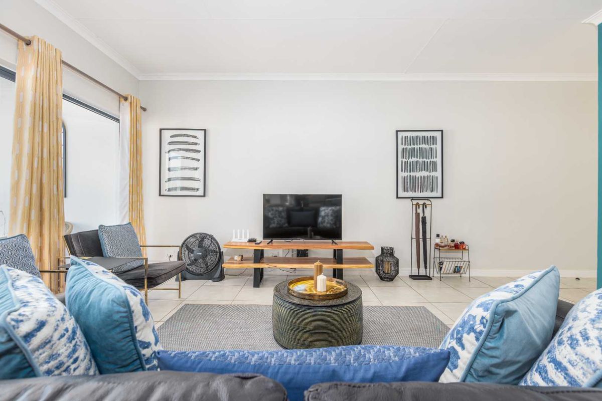 Large 2 bedroom aprtment in a World-Class Lifestyle Estate - Photo 5
