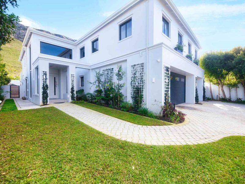 MAGNIFICENT PROPERTY IN HERMANUS HEIGHTS - Photo 6