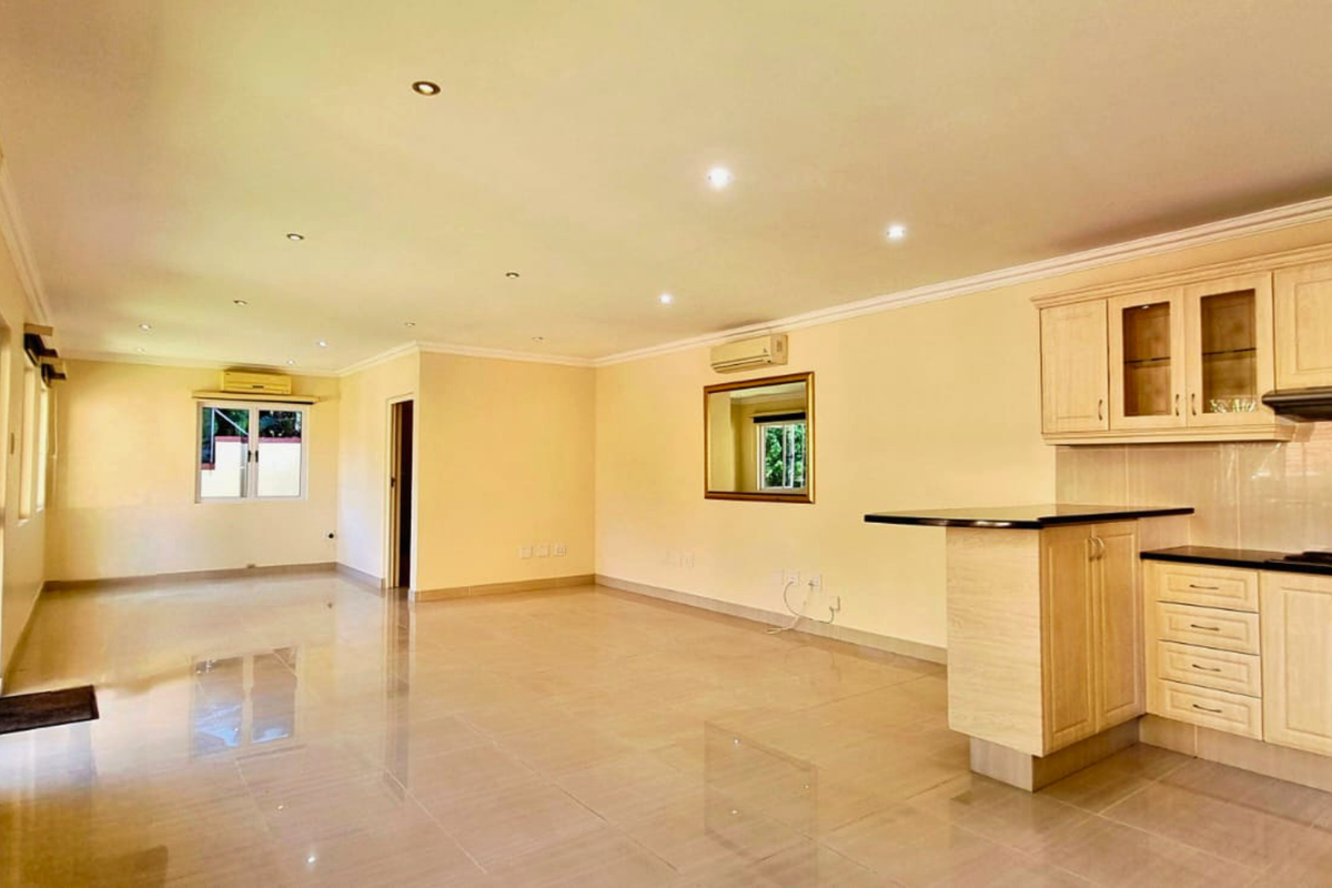 Standalone Office to Let in Durban North - Photo 4