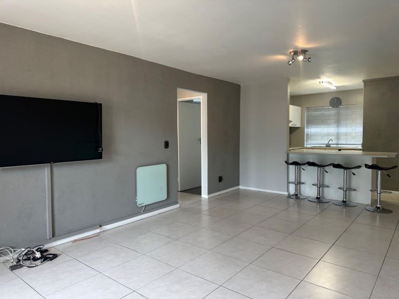 Spacious Ground Floor Apartment in Popular D'urban Place - Photo 7