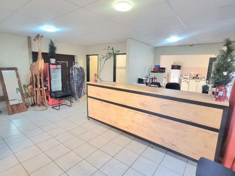 WINDHOEK WEST COMMERCIAL PROPERTY WITH RESIDENTIAL RIGHTS FOR SALE - Photo 5