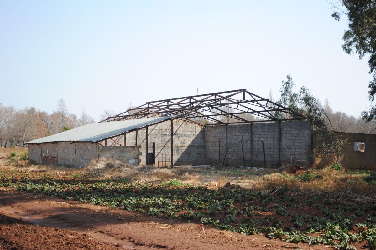 Visionaries, Developers dream, water front property opposite the completed Riverstone Mall - Photo 4