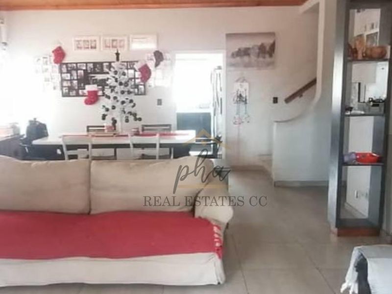 Cosy 3  Bedroom House with newly Built 2-Bedroom Cottage on a Corner Erf in Walvis Bay - Photo 6