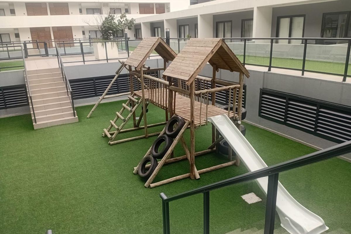 Stylish 2 bedroom 2 bathroom apartment - 1 small dog allowed - Photo 5