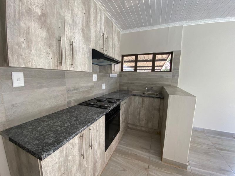 1 Bedroom in commune - Shared Living - Photo 7