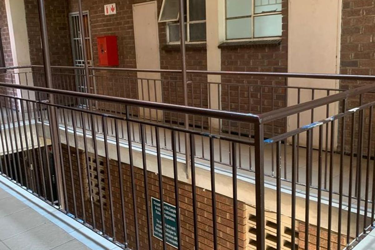 **1 bedroom flat in Edleen** - Photo 5