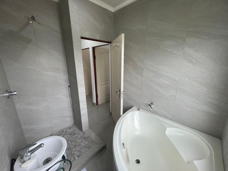 Modern Home For Sale in Palm Lakes Estate - Photo 6