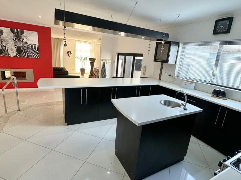 3 Bedrooms Furnished House To Rent in Ocean View - Photo 6