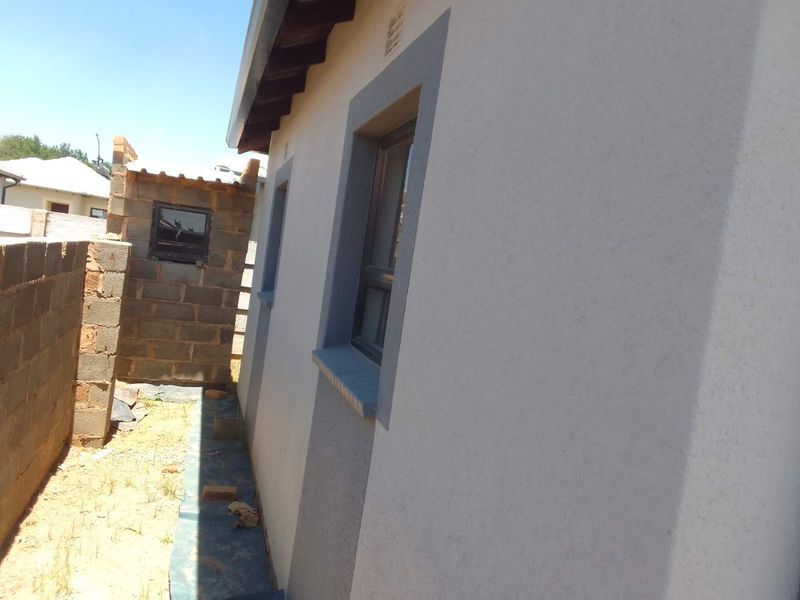 New developments three bedrooms house for sale in Benoni - Photo 4