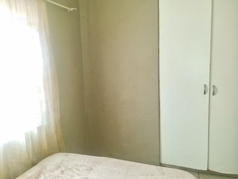 2 Bedroom apartment, Goodwood. - Photo 8