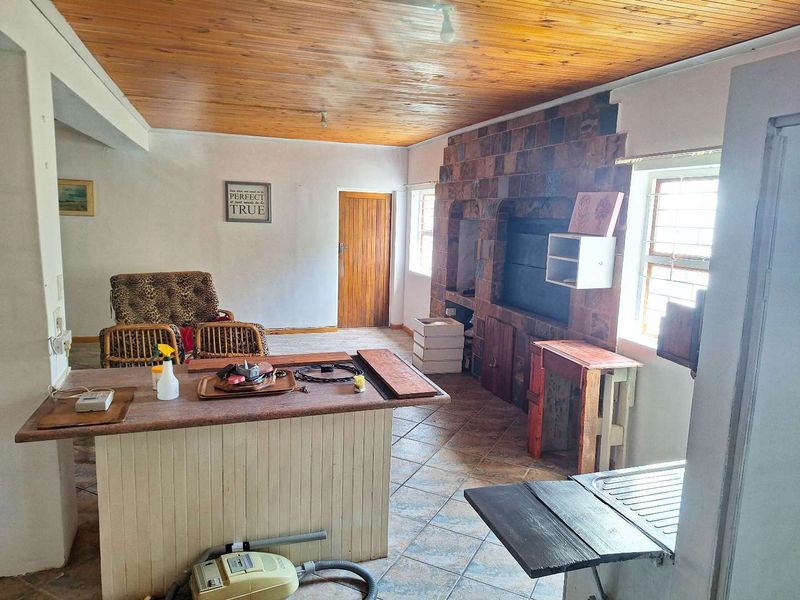 Rare find in Kleinmond Avenues - Photo 10