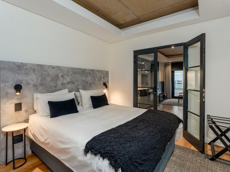 Modern One-Bedroom Apartment in Station House | A Lifestyle Worth Investing In - Photo 7